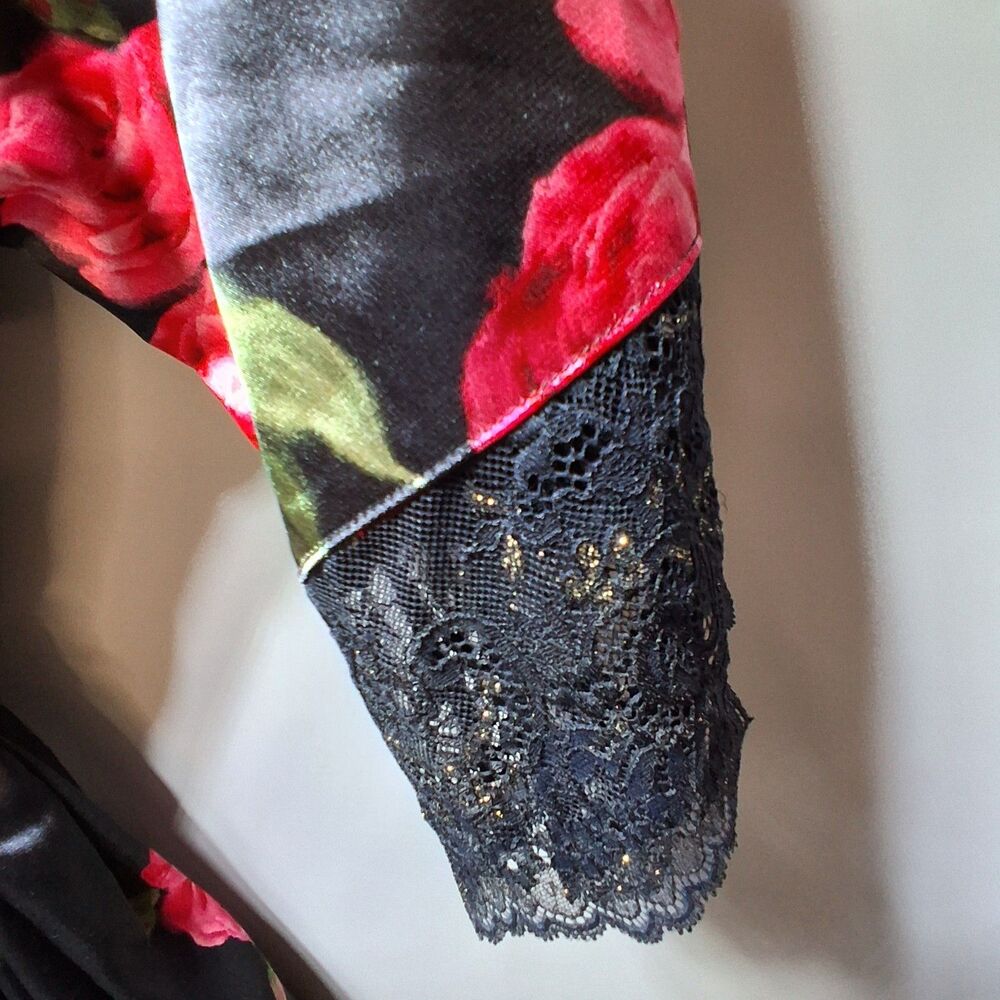 Lilac + London XL Kimono Robe Black Satin Red Floral Rose Lace Trim Sleepwear - Picture 4 of 8
